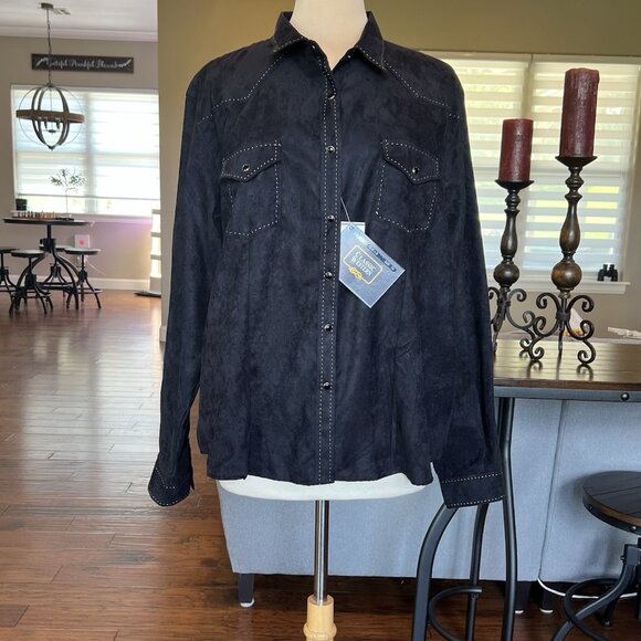 Classic Western Tops - NWT Classic Western Shirt Women's Plus Size 1X Black Pearl Snap Rodeo Faux Suede